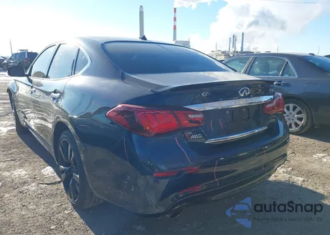 2018 Infiniti Q70 3.7X Luxe z USA, uszkodzony, nr VIN JN1BY1AR1JM220927
